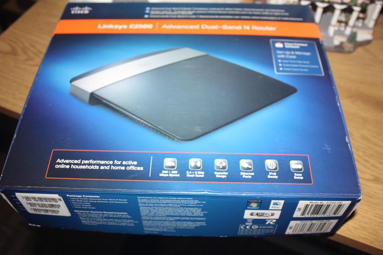 Linksys E2500 dual-band N router