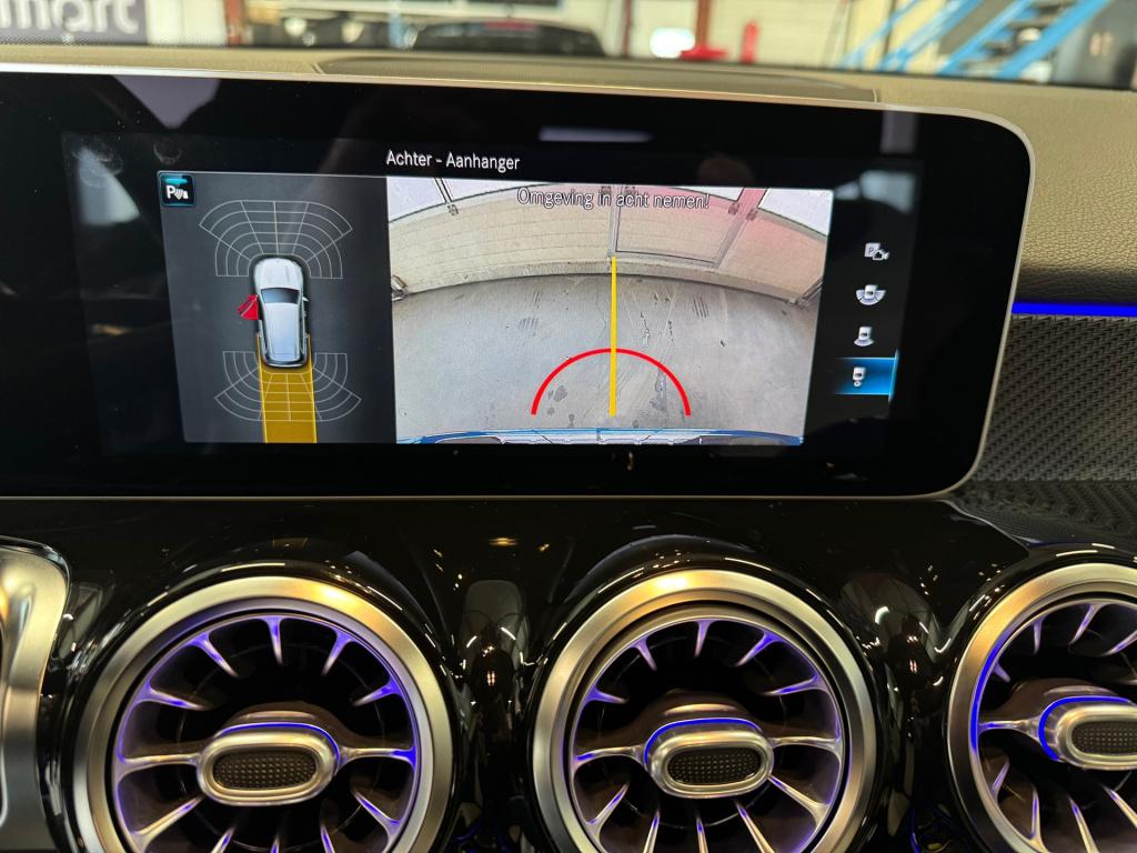 Mercedes-Benz 200-klasse glb amg night-pakket automaat , wegklapbare trekha