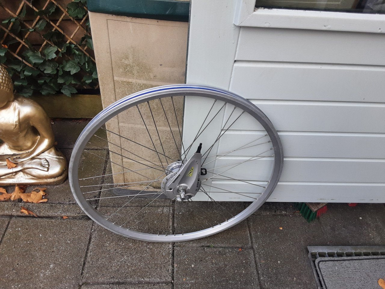 28 inch nexus voorwiel, naafdynamo, rollerbrake rem