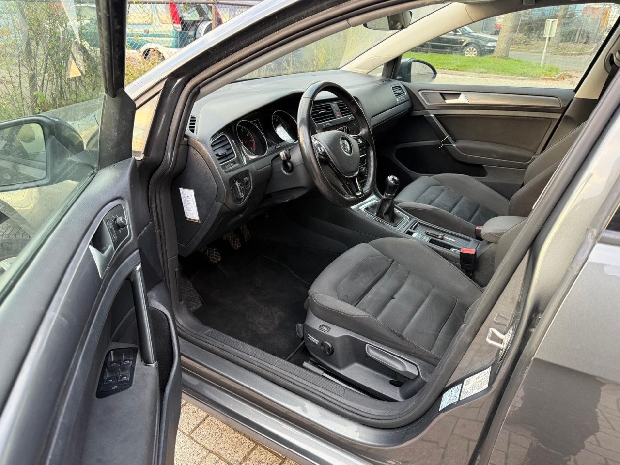 Volkswagen Golf 1.0 TSI 115.567KM BJ 2017 Jaar Apk