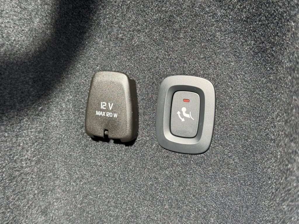 Volvo V60 t6 398pk recharge plus dark| adap.cruise| 360camera| trekaak