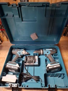 Mooi Makita 18v set met 3 accu's
