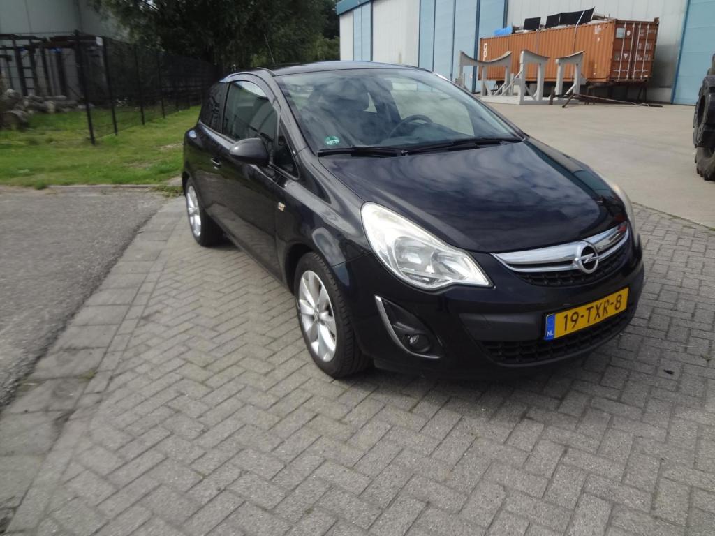 Opel Corsa 1.2 ecoflex anniversay edition lpg