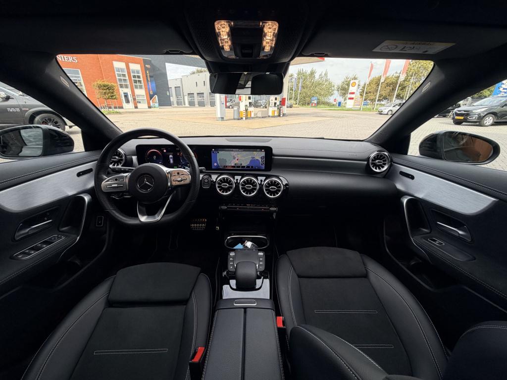 Mercedes-Benz Cla shooting brake 250 e business solution amg limited