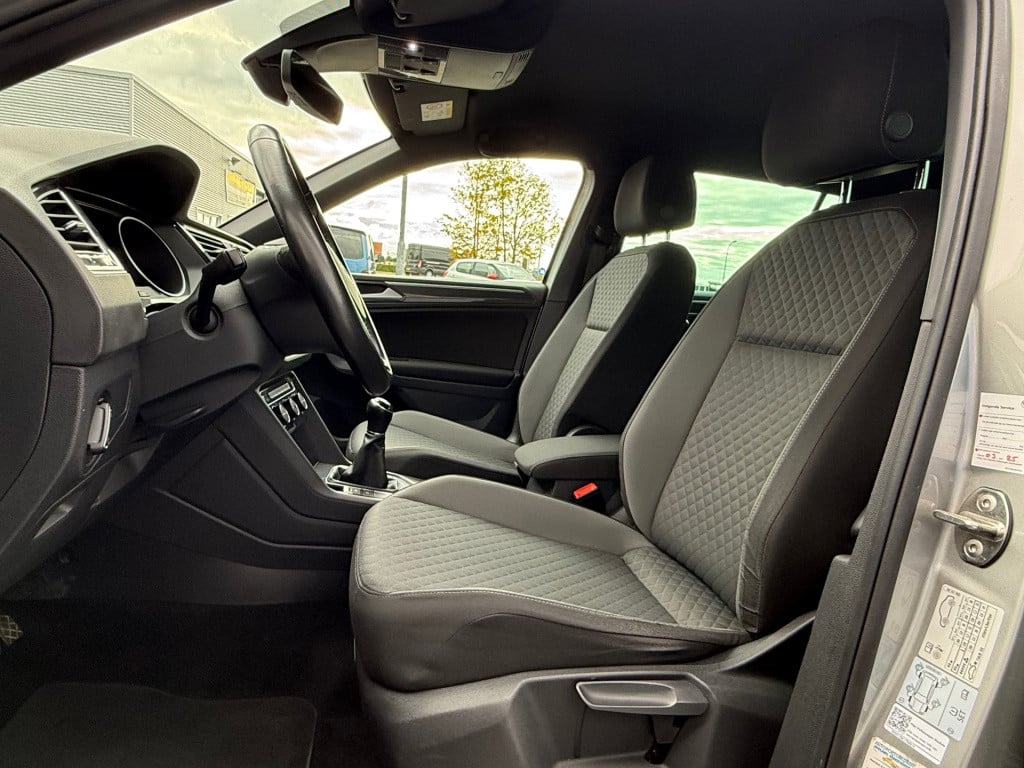 Volkswagen Tiguan 1.4 tsi connected series r line