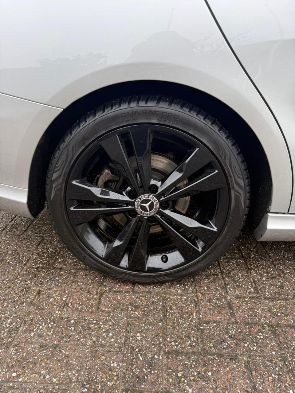 Mercedes-Benz CLA 180 Automaat Shooting Brake - 180 Business Solution AMG