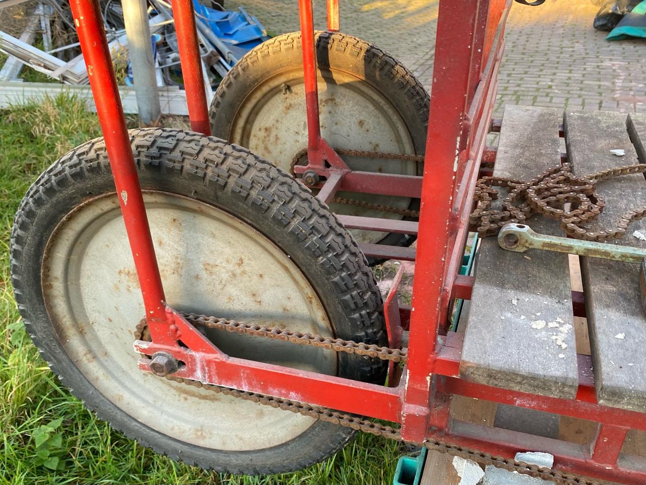 Leuke trapfiets trapauto. te koop