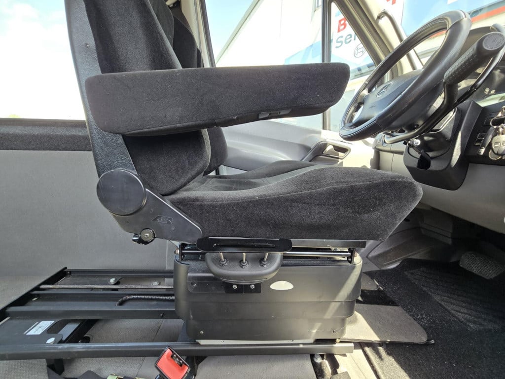 Mercedes-Benz Sprinter 210 2.2 cdi 325 hd, rolstoelbus, automaat