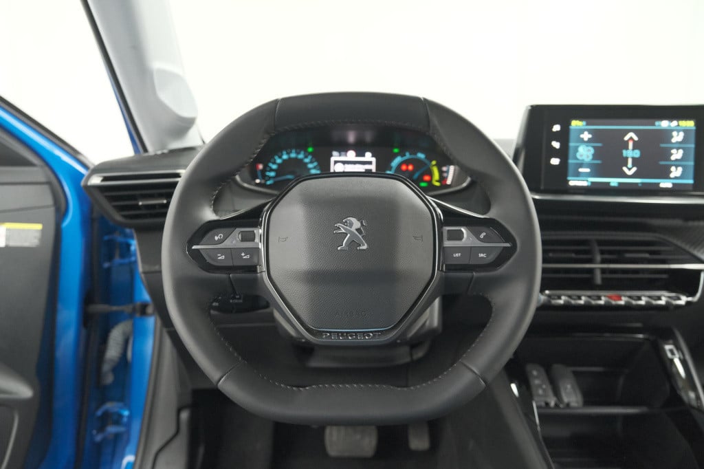 Peugeot 208 ev active 50 kwh | navigatie | apple carplay | climate control