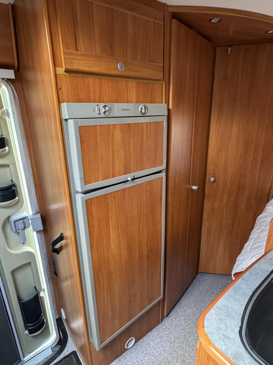 Dethleffs intergraal camper