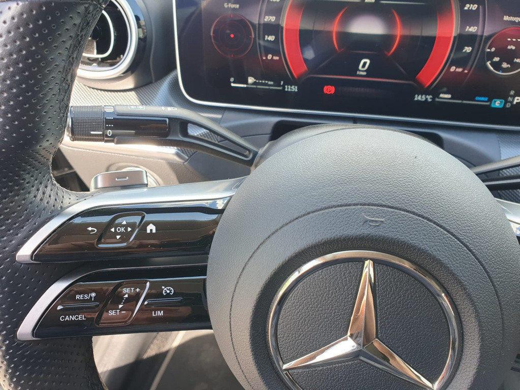 Mercedes-Benz C-Klasse 300 amg line 258pk mhev 9g-tronic