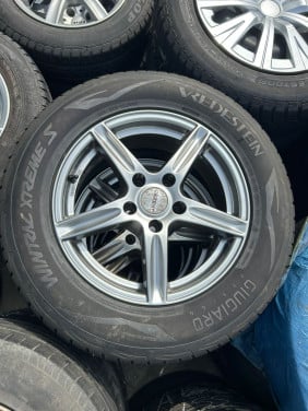 DEZENT ALUMINIUM VELGEN MET VREDESTEIN WINTRAC XTREM S BANDEN 16 INCH