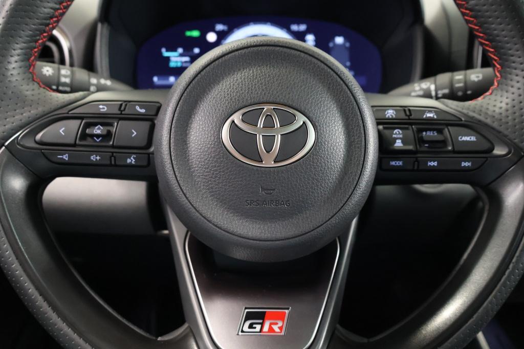 Toyota Yaris 1.5 hyb.130 gr sport