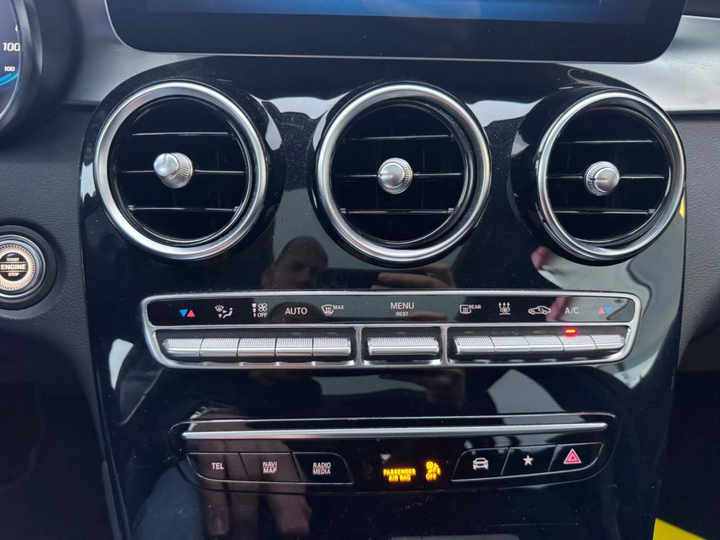 Mercedes-Benz Glc 300e 4matic business solution