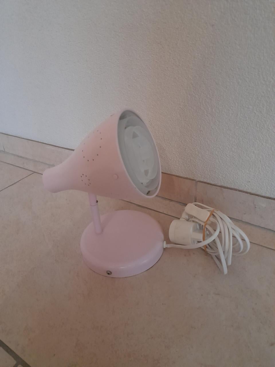 Diverse tafel / bureau lampen (in goede nette staat )  €7,50 per stuk