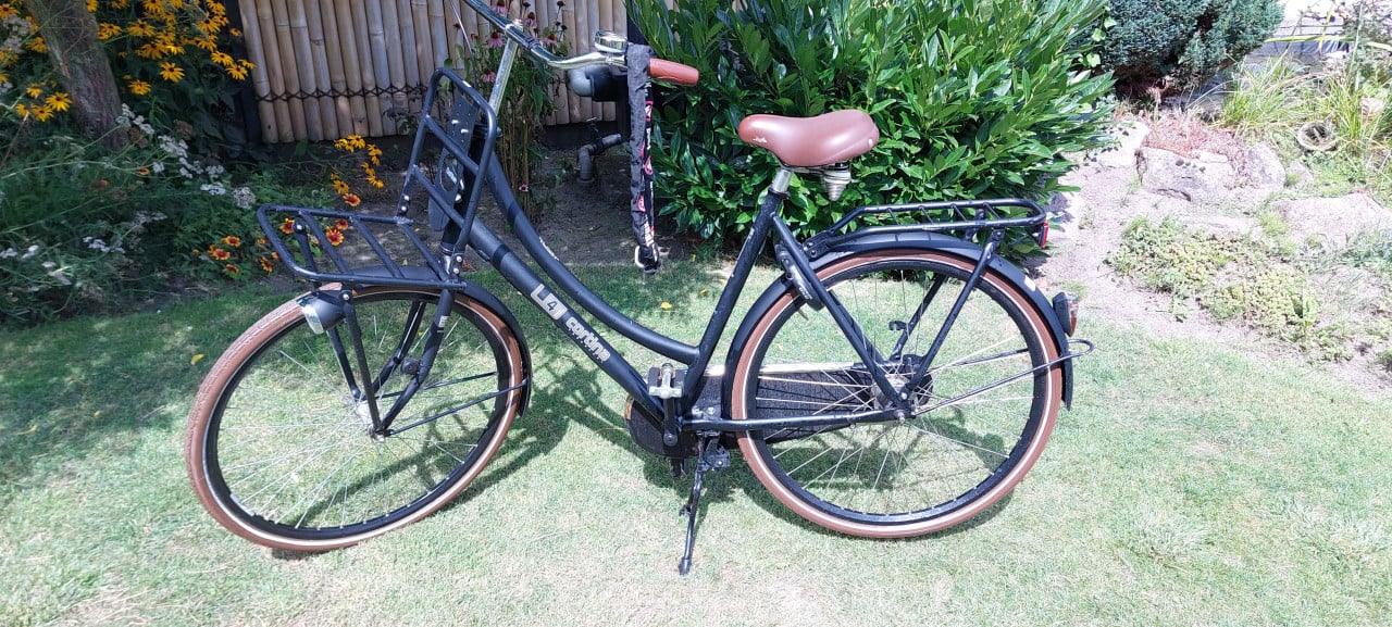 Damesfiets Cortina u4 mat zwart