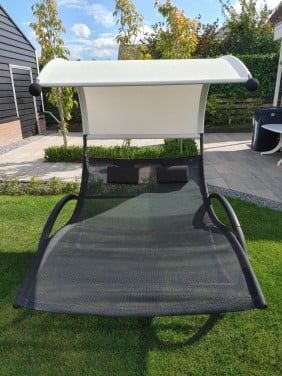Schommel ligstoel-bed