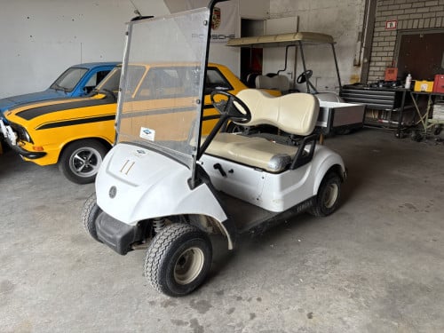 Yamaha golfkar met benzinemotor