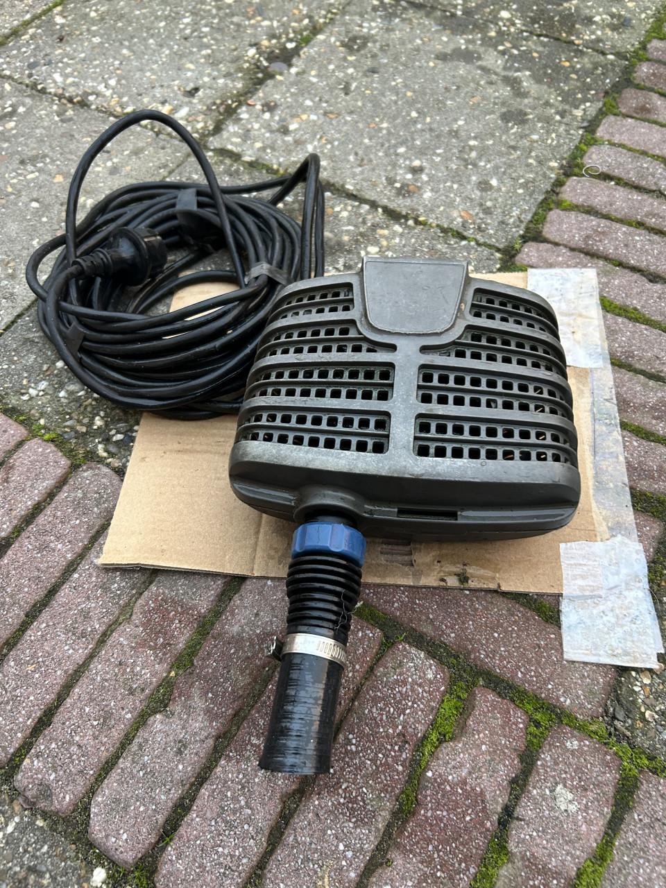 Te koop oase aquamax eco classic2500 Vijverpomp sterke en zuinige pomp