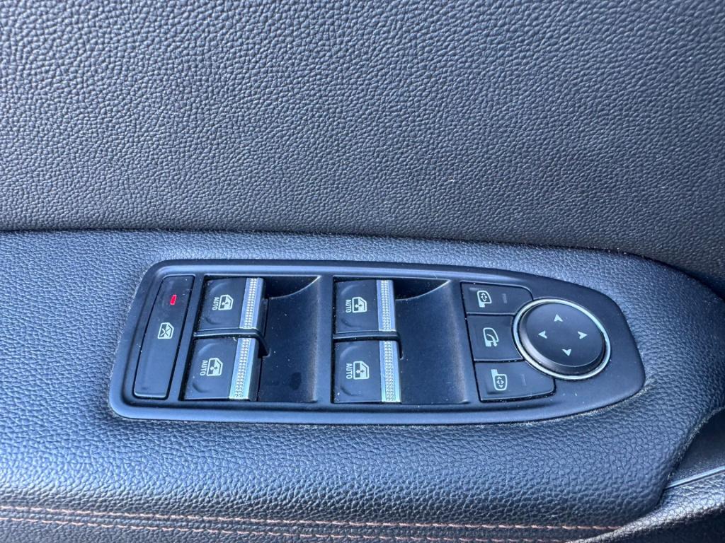 Renault Captur 1.3 tce 130 initiale paris