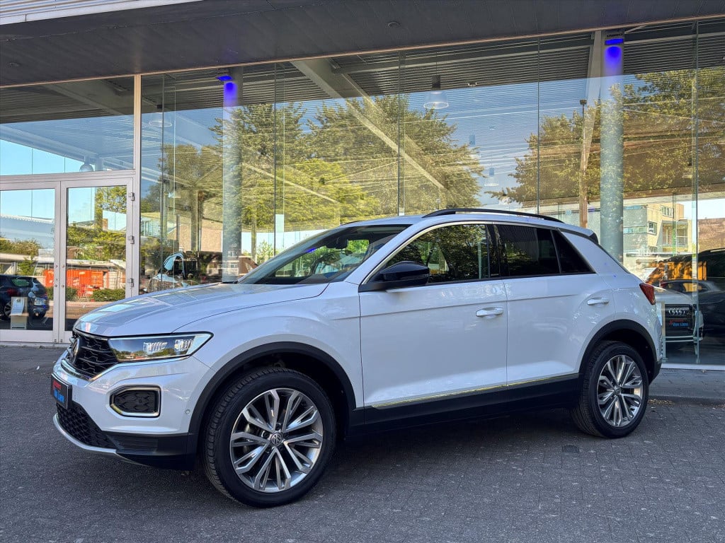 Volkswagen T-roc 1.5 tsi 150pk 7-dsg iq-drive|adapt. cruise | virtual cockp