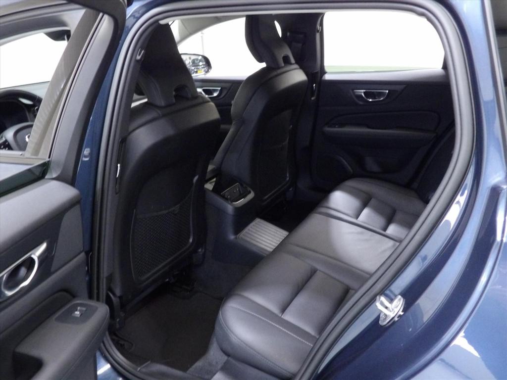 Volvo V60 t6 twin engine 398pk awd aut plus dark