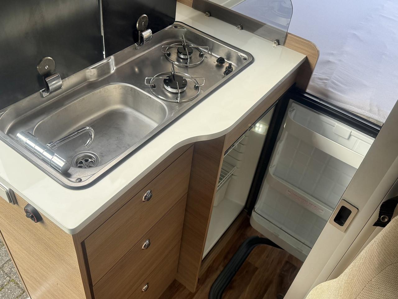 Mc Louis Menfys S-Line Van  (5.40m zeer compact, airco,1e eigenaar)