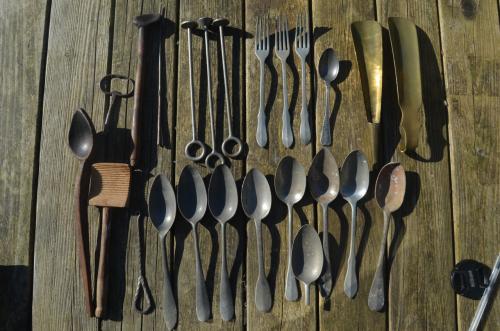 Divers oud bestek en aanverwante spullen