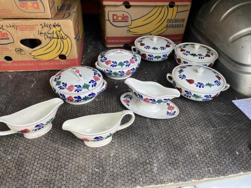 Boerenbont dekschalen en sauskommen