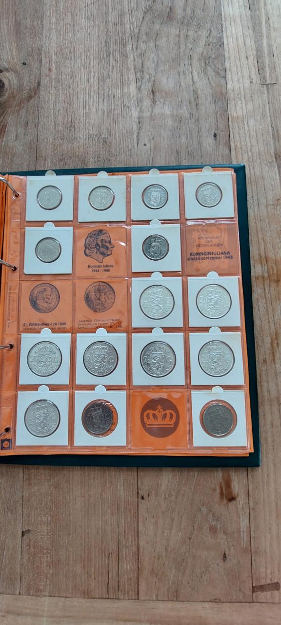 Complete set munten Juliana 1948-1980
