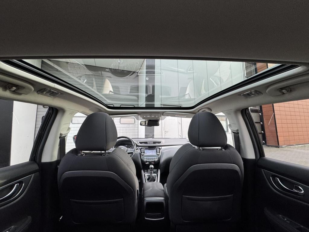 Nissan Qashqai 1.2 n-connecta design pack incl. trekhaak!