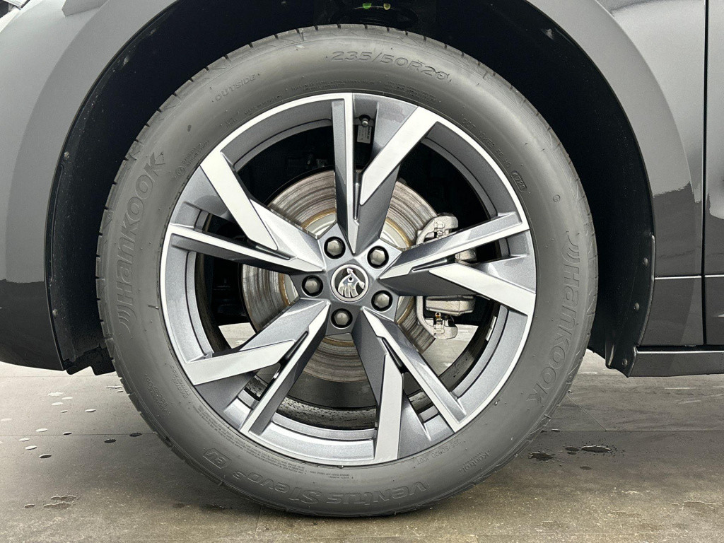 Skoda Enyaq Iv 60 sportline sportline elektromotor 132 kw / 179 pk suv elek