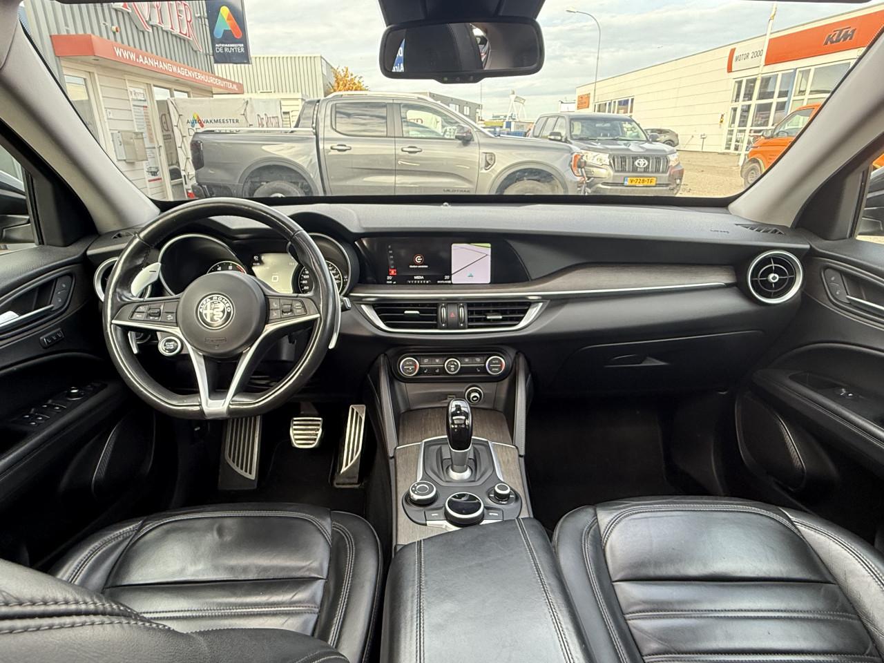 Alfa Romeo Stelvio - 2.0 T AWD 280PK | Pano | Memory