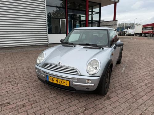Mini one bj 2004  1500 euro