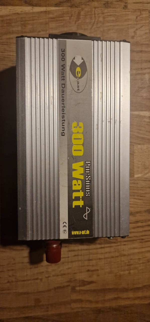 Omvormer 12v->230v zuivere Sinus