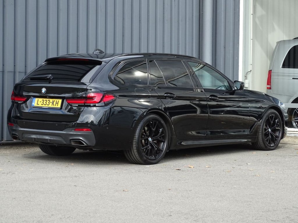 BMW 5 Serie touring 520d executive edition m sportpakket | laser led | harm