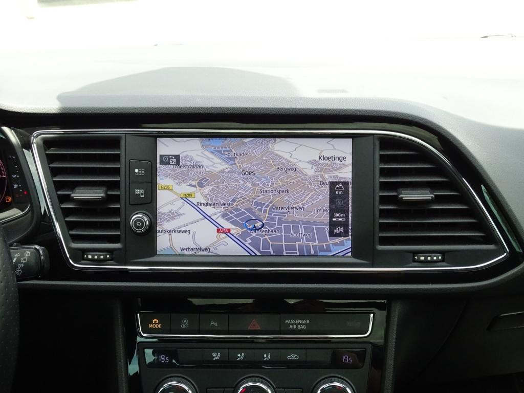 Seat Leon st 1.5 tsi fr business intense automaat | full led | pano | apple