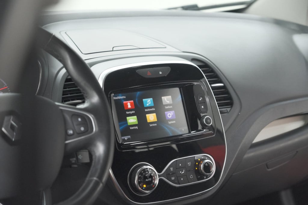 Renault Captur tce 120 edc intens | trekhaak | camera | navigatie | parkeer