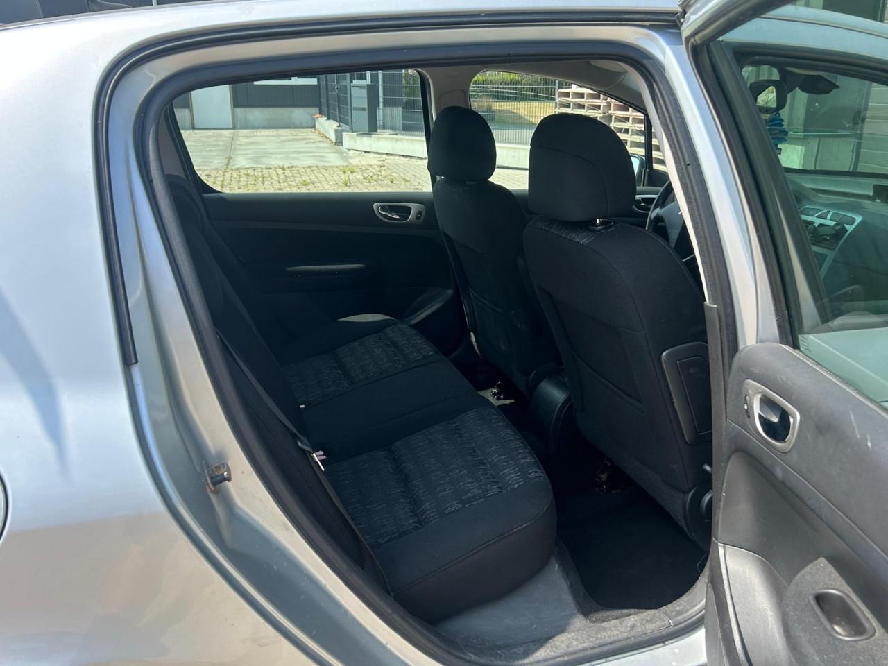 Peugeot 307 1.6 16v nieuwe APK!