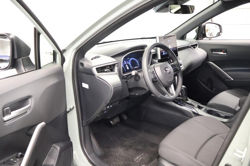 Toyota Corolla Cross hybrid 140 style