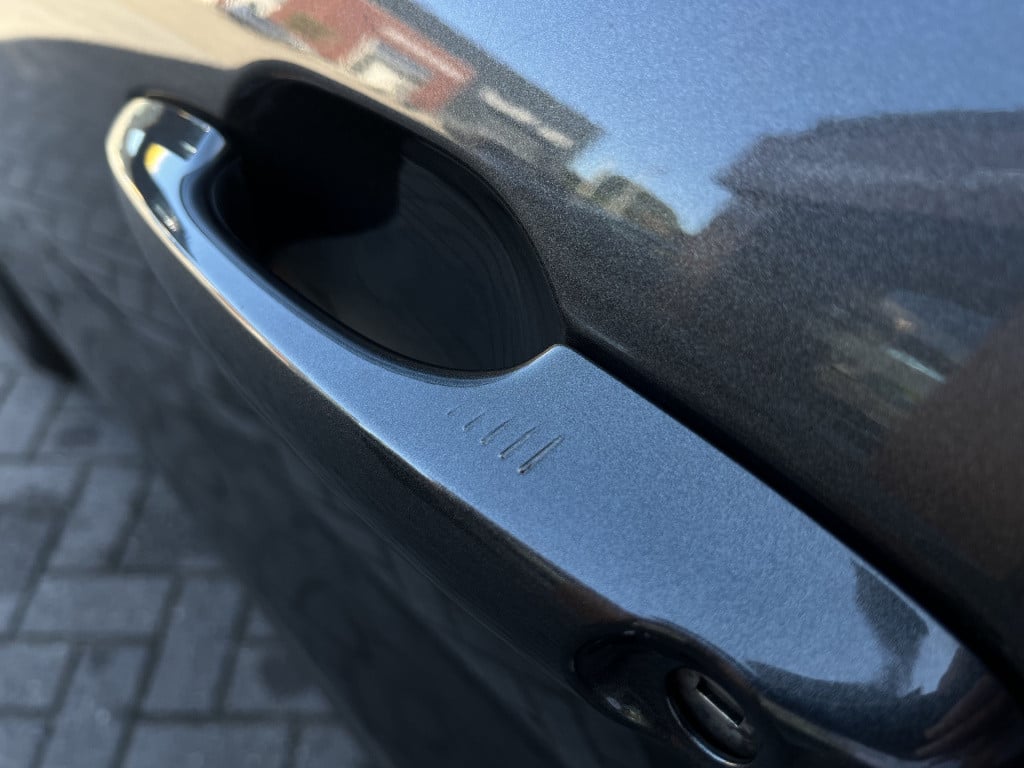 Ford Kuga 2.5 phev st-line x | pano | carplay | trekhaak | keyless | head-u