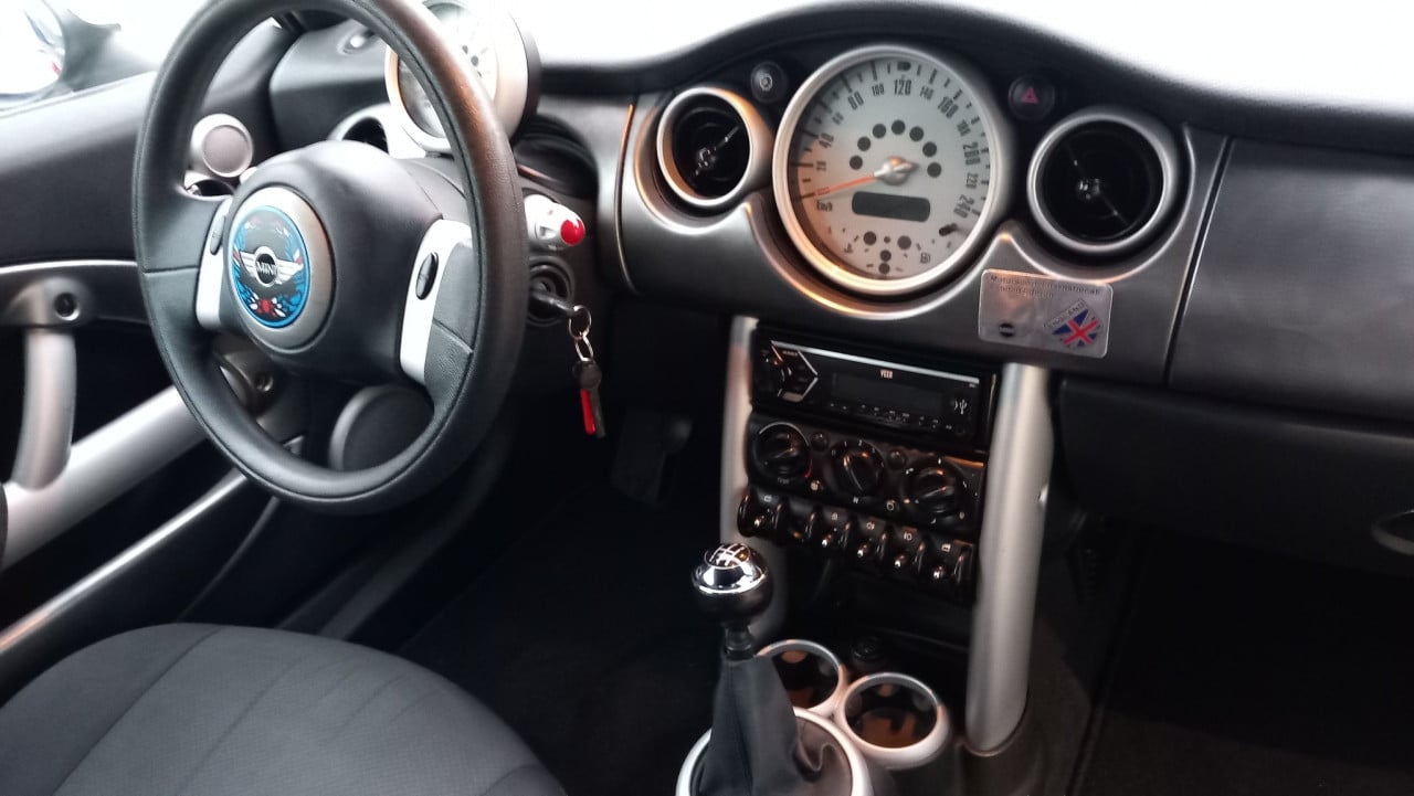 Mini Cooper 1.6 Cabrio bj:2004 lm-velgen apk 2026 i.z.g.st