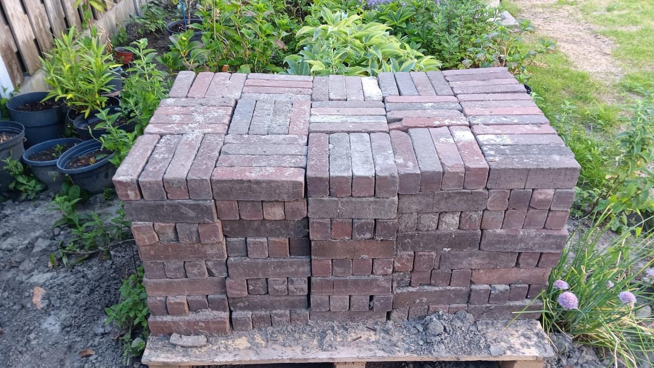 Straatklinkers paars/ rood te koop