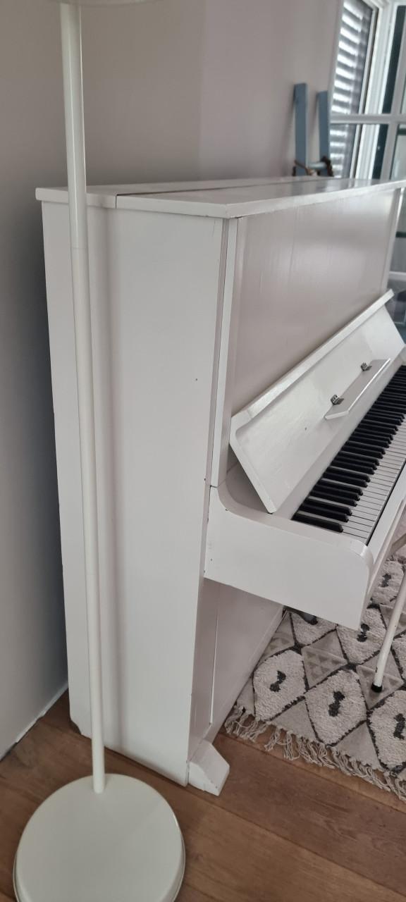 Steinberg piano; stijlvolle blikvanger