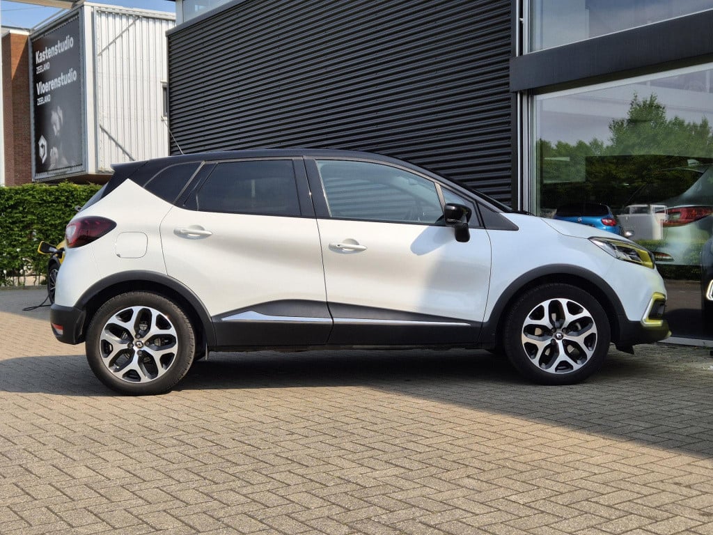 Renault Captur 1.3 tce 150 edc automaat intens panorama dak, trekhaak, navi
