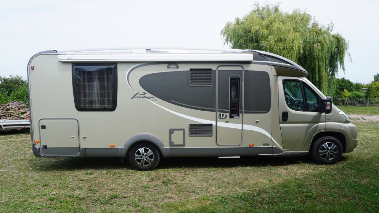 Burstner T727 Privilege 2011 met 83.000km limited edition