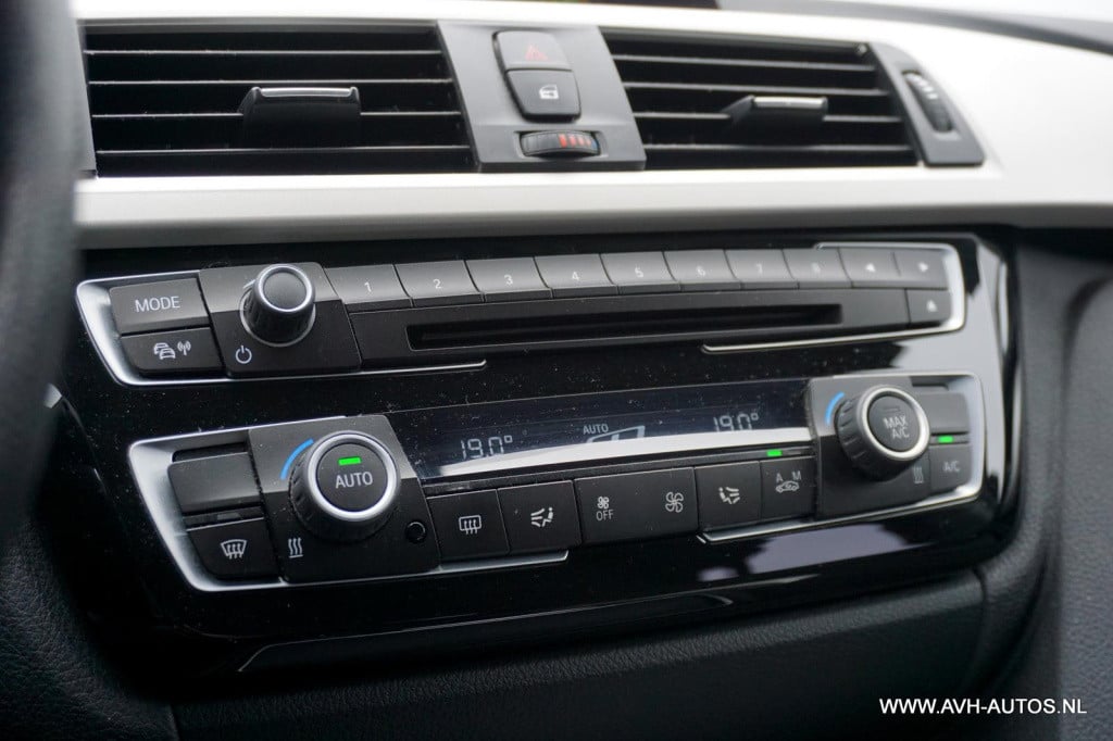 BMW 3-serie touring 320d ede corporate lease executive