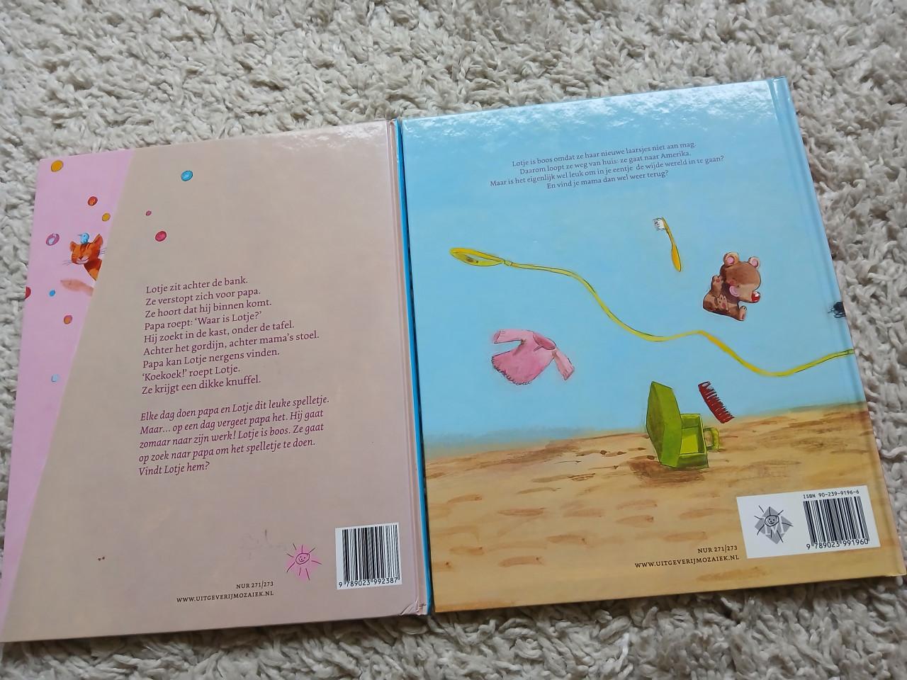 2 prentenboeken Waar is papa? + Daar is mama!