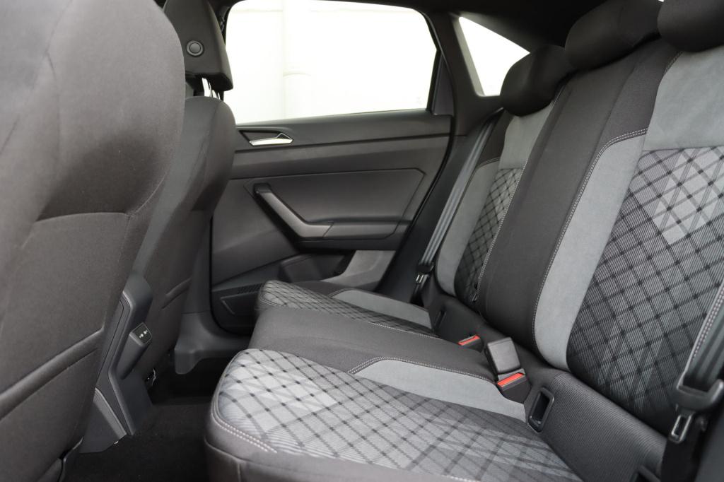 Volkswagen Taigo 1.5 tsi r-line business 150pk dsg7