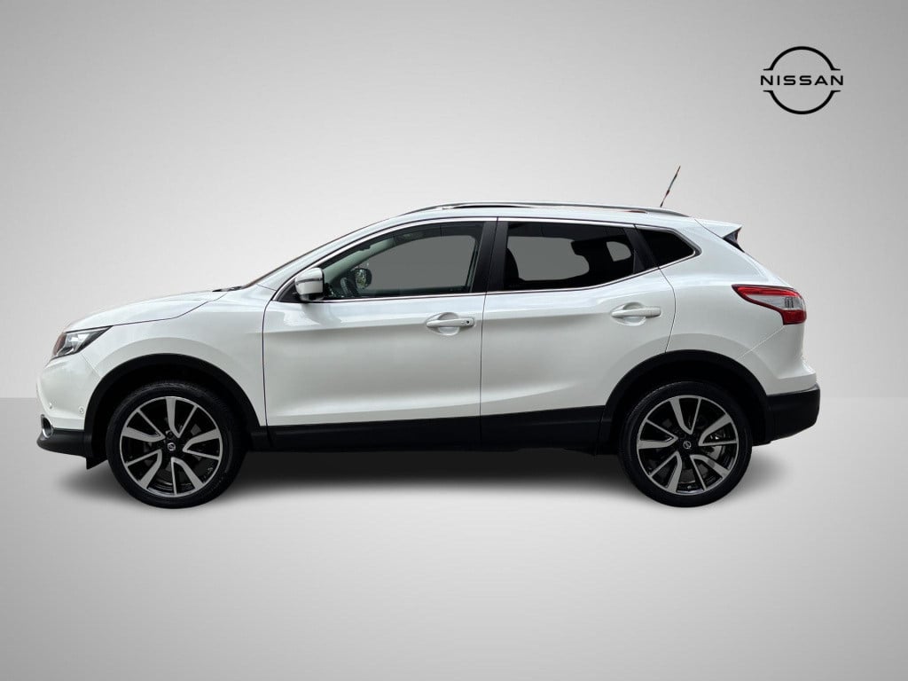 Nissan Qashqai 1.6 tekna *1500kg trekgewicht! | panoramadak | leder | stoel